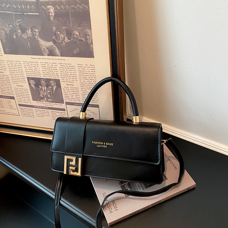 New Textured Women's 2026 Summer Collection Trendy Vintage-Inspired Shoulder Bag